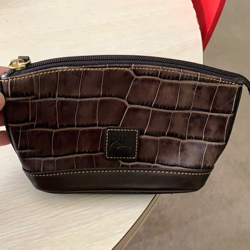 Dooney & Bourke (1)